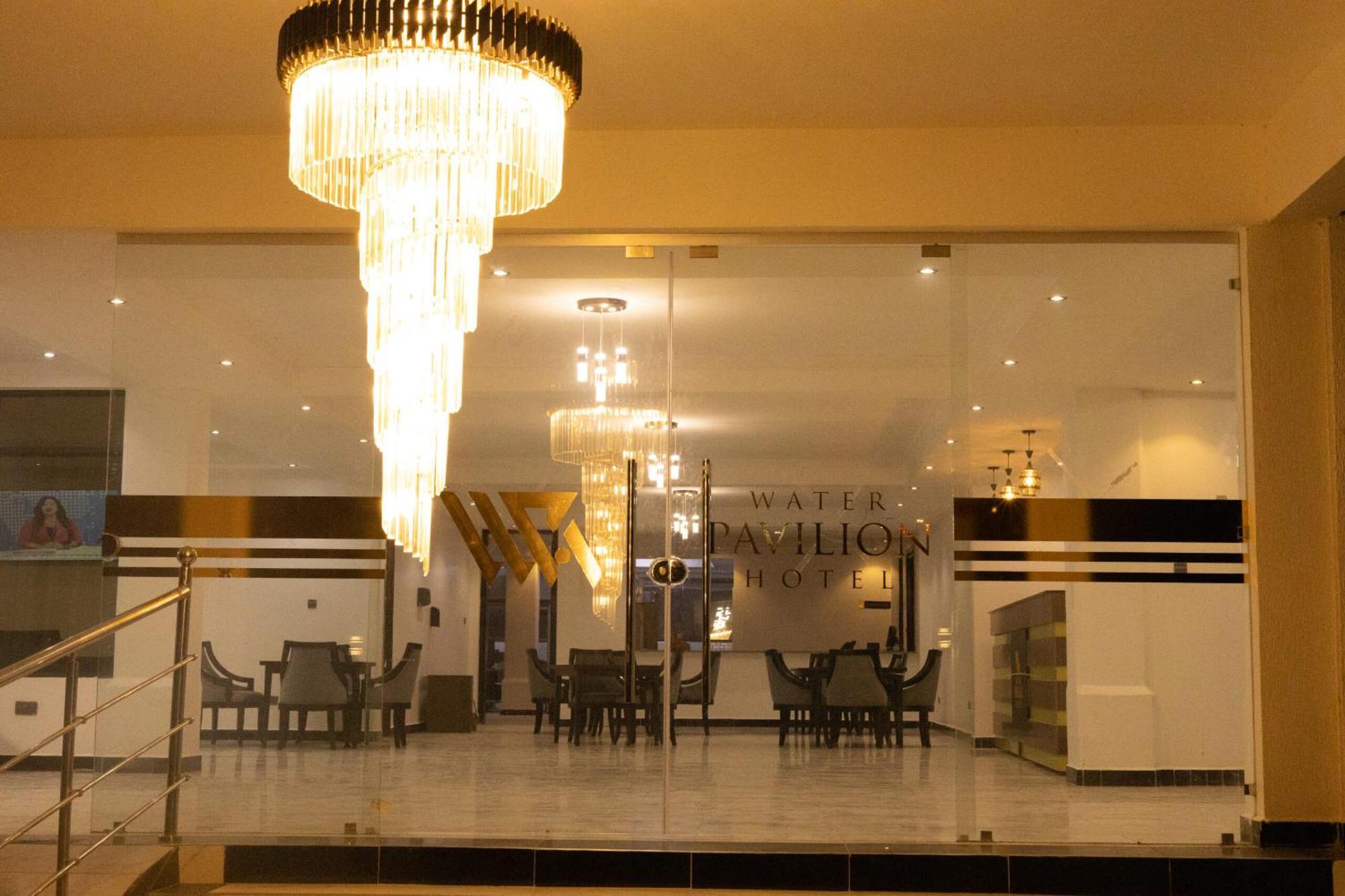 Water Pavilion Hotel Keroka Buitenkant foto